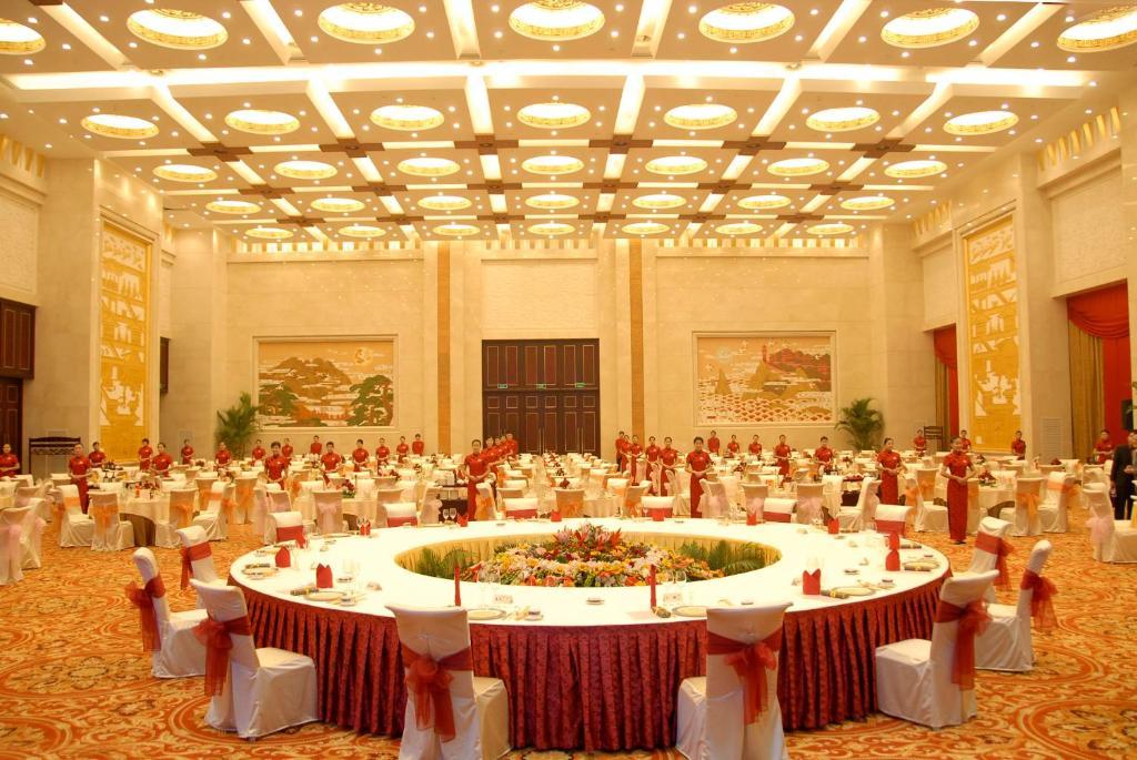 Shan Dong Hotel Цзинань Экстерьер фото