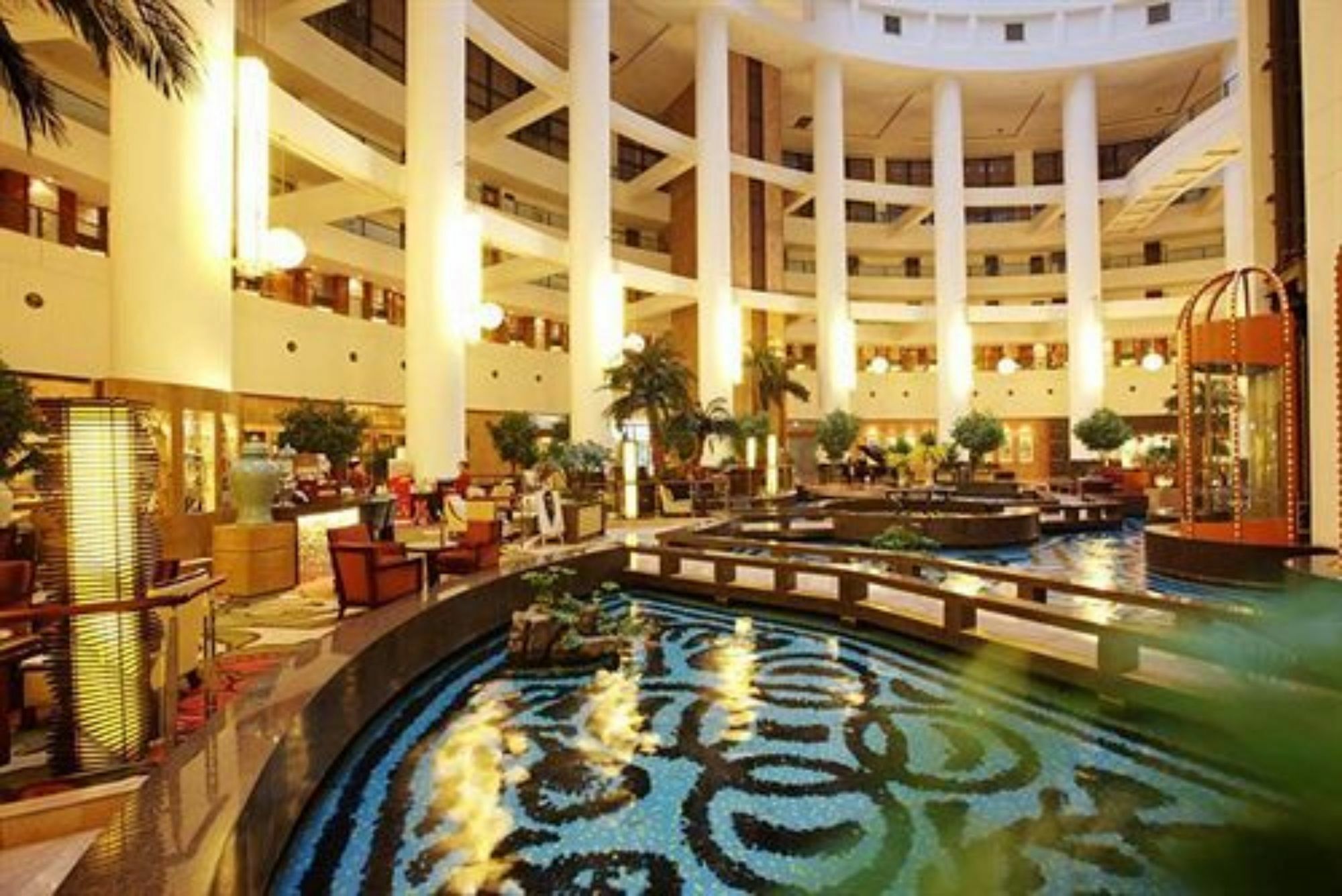 Shan Dong Hotel Цзинань Экстерьер фото