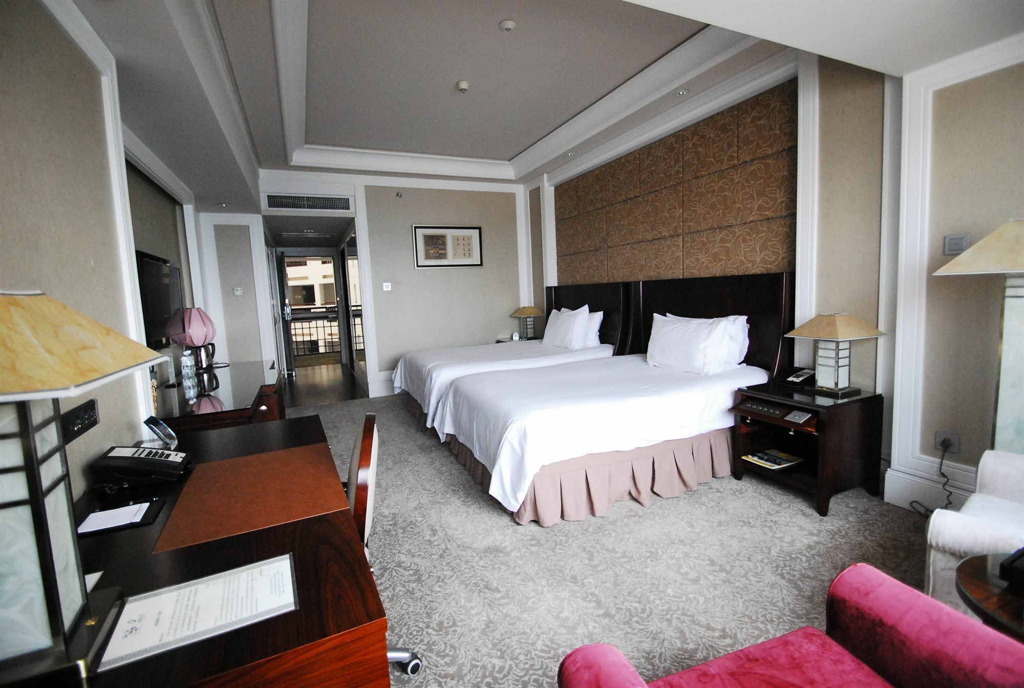 Shan Dong Hotel Цзинань Экстерьер фото
