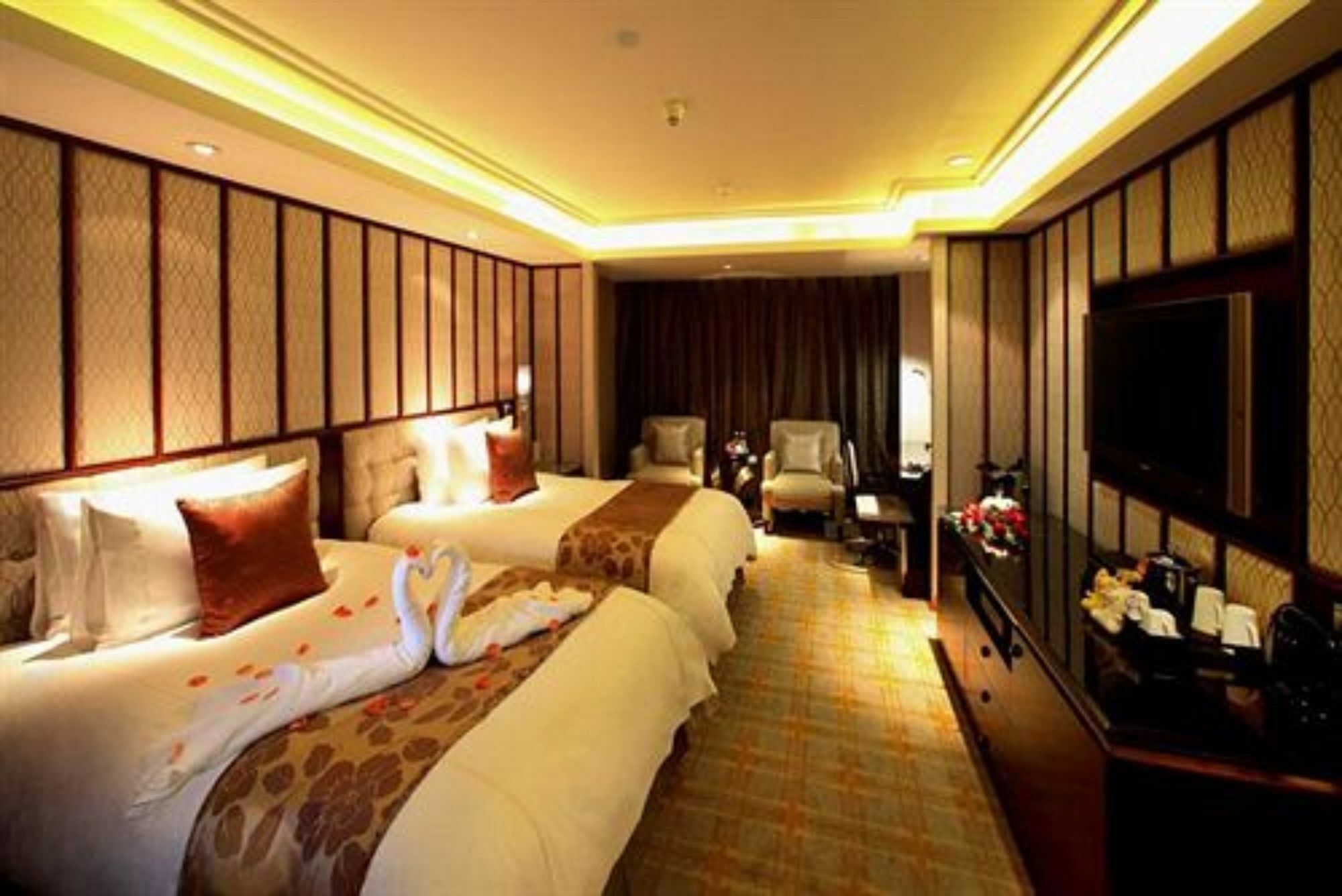 Shan Dong Hotel Цзинань Экстерьер фото